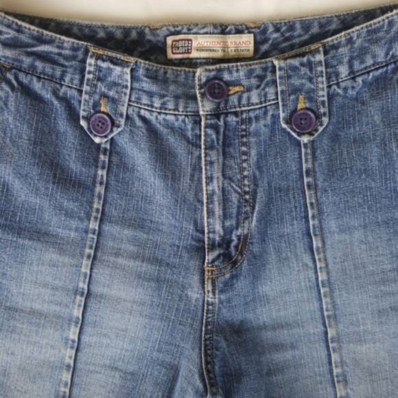 FADED GLORY ♡ Super Sweet Vintage Distressed Double Button Flap Jean Shorts 10 - Picture 6 of 12
